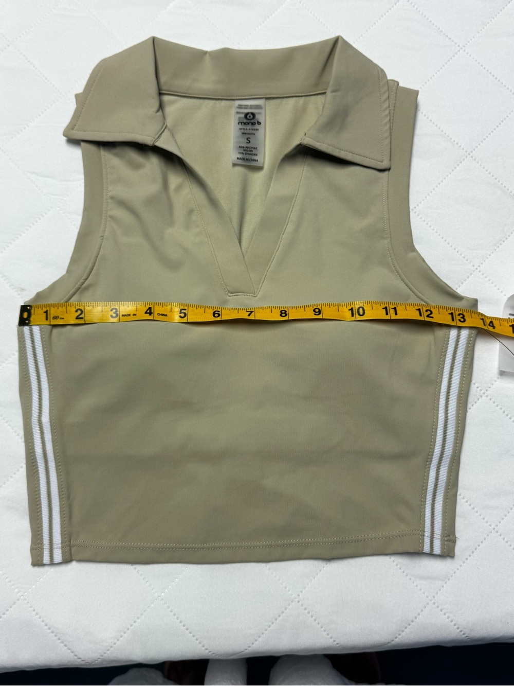 Mono B Sage Green Collared Athletic Crop Tank Top Built-In Shelf Bra Small - Picture 12 of 12